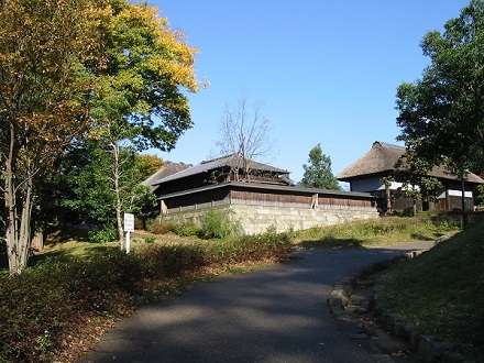 鍛冶ヶ谷口園路